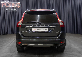 Подержанный автомобиль Volvo XC60 2017 года (6 фото)
