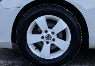 Подержанный автомобиль Volkswagen Golf Hatchback 2011 года (9 фото)