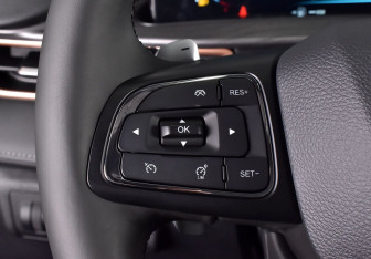 Подержанный автомобиль Exeed LX 2023 года (11 фото)