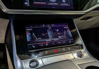 Подержанный автомобиль Audi A6 Sedan 2021 года (21 фото)