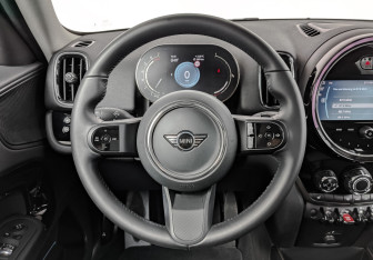 Подержанный автомобиль MINI Countryman 2021 года (22 фото)