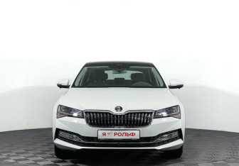 Новый Skoda Superb Liftback 2025 (2 фото)