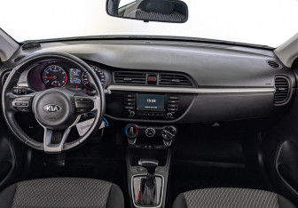 Подержанный автомобиль Kia Rio Sedan 2020 года (14 фото)