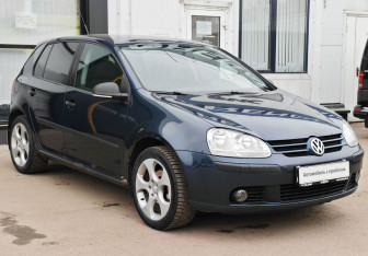 Подержанный автомобиль Volkswagen Golf Hatchback 2008 года (3 фото)