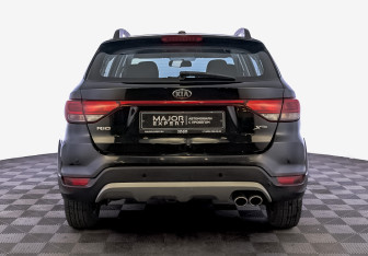 Подержанный автомобиль Kia Rio Hatchback 2020 года (6 фото)