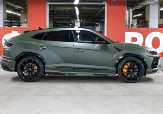 Подержанный автомобиль Lamborghini Urus 2020 года (4 фото)