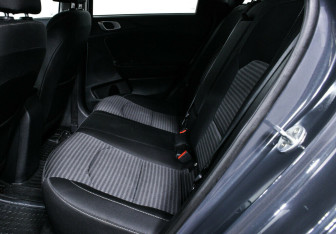 Подержанный автомобиль Kia Ceed Wagon 2021 года (12 фото)