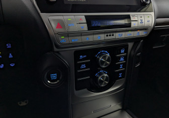 Подержанный автомобиль Toyota Land Cruiser Prado 2021 года (28 фото)