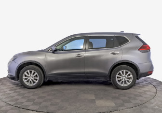 Подержанный автомобиль Nissan X-Trail 2019 года (8 фото)