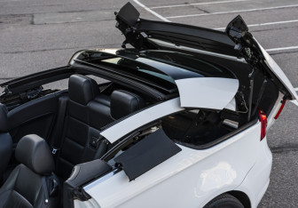 Подержанный автомобиль Volkswagen Eos 2010 года (10 фото)