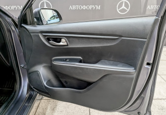 Подержанный автомобиль Kia Rio Hatchback 2021 года (22 фото)