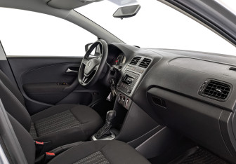 Подержанный автомобиль Volkswagen Polo Sedan 2019 года (13 фото)