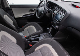 Подержанный автомобиль Kia Ceed Hatchback 2017 года (9 фото)