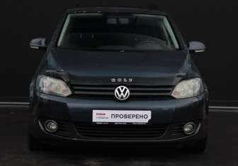 Подержанный автомобиль Volkswagen Golf Plus 2012 года (2 фото)