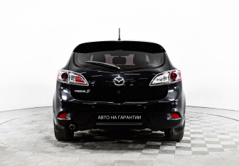 Подержанный автомобиль Mazda 3 Hatchback 2012 года (5 фото)