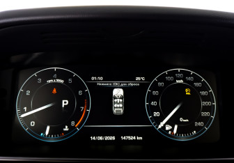 Подержанный автомобиль Land Rover Range Rover Sport 2013 года (13 фото)