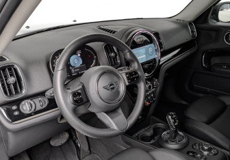 Подержанный автомобиль MINI Countryman 2021 года (13 фото)