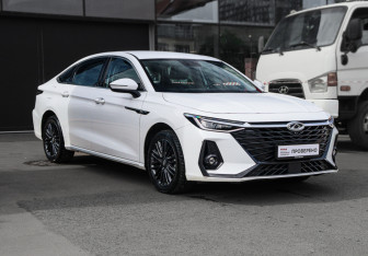 Подержанный автомобиль Chery Arrizo 8 2024 года (3 фото)