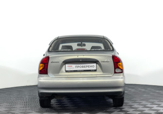 Подержанный автомобиль Chevrolet Lanos 2008 года (6 фото)