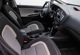 Подержанный автомобиль Kia Ceed Hatchback 2012 года (9 фото)