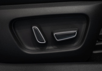 Новый Toyota Camry Sedan 2025 (31 фото)