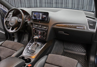 Подержанный автомобиль Audi Q5 2015 года (11 фото)