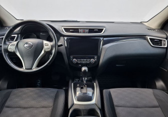 Подержанный автомобиль Nissan Qashqai 2014 года (12 фото)