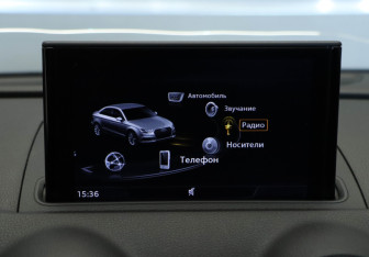 Подержанный автомобиль Audi A3 Sedan 2017 года (15 фото)