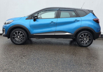Подержанный автомобиль Renault Kaptur 2017 года (8 фото)