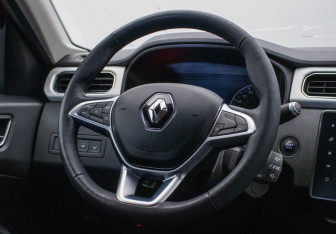 Подержанный автомобиль Renault Arkana 2021 года (14 фото)