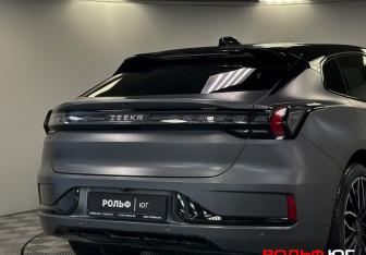 Подержанный автомобиль Zeekr 001 2023 года (36 фото)