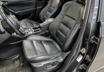 Подержанный автомобиль Mazda CX-5 2017 года (20 фото)