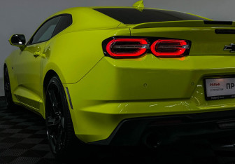 Подержанный автомобиль Chevrolet Camaro Coupe 2019 года (27 фото)