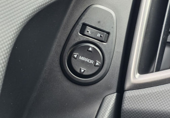 Подержанный автомобиль Hyundai Creta 2017 года (17 фото)