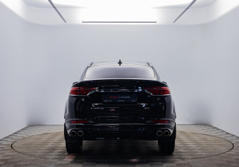 Подержанный автомобиль Geely Tugella 2024 года (4 фото)