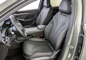 Подержанный автомобиль Geely Preface 2024 года (21 фото)