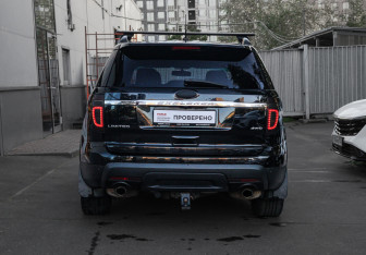 Подержанный автомобиль Ford Explorer 2013 года (5 фото)
