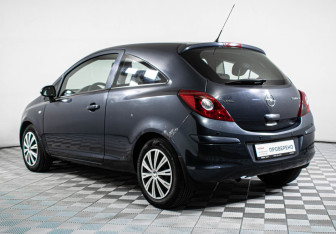 Подержанный автомобиль Opel Corsa 2008 года (7 фото)