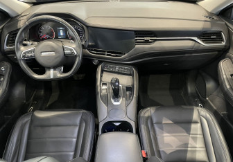 Подержанный автомобиль Haval F7 2019 года (10 фото)