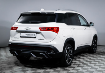 Подержанный автомобиль Chevrolet Captiva 2022 года (5 фото)