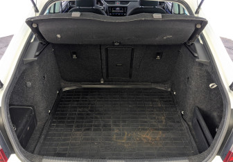 Подержанный автомобиль Skoda Octavia Liftback 2019 года (10 фото)