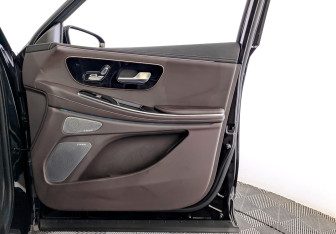 Подержанный автомобиль Exeed VX 2023 года (25 фото)