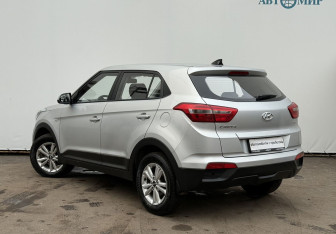 Подержанный автомобиль Hyundai Creta 2019 года (7 фото)