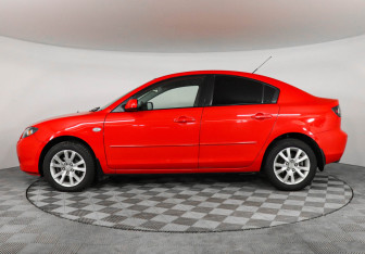 Подержанный автомобиль Mazda 3 Sedan 2007 года (8 фото)
