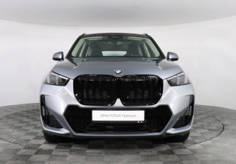 Новый BMW X1 2025 (3 фото)