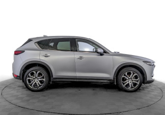 Подержанный автомобиль Mazda CX-5 2021 года (4 фото)