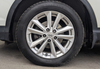 Подержанный автомобиль Nissan Qashqai 2016 года (12 фото)