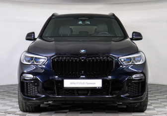 Подержанный автомобиль BMW X5 2021 года (3 фото)