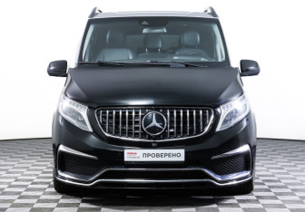 Подержанный автомобиль Mercedes-Benz Vito 2016 года (2 фото)