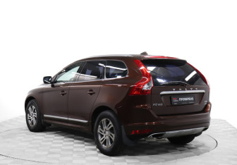 Подержанный автомобиль Volvo XC60 2014 года (7 фото)